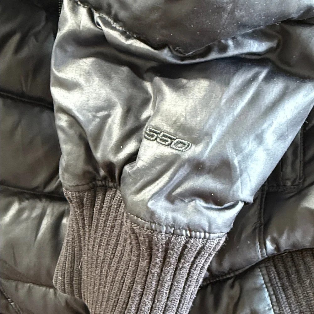 The North Face Women’s Black 550 Down Jacket - Picture 9 of 9